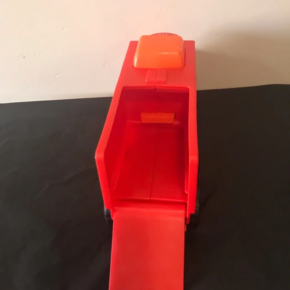 Cars Lightning McQueen Red Toy Hauler Truck Collectible Rare